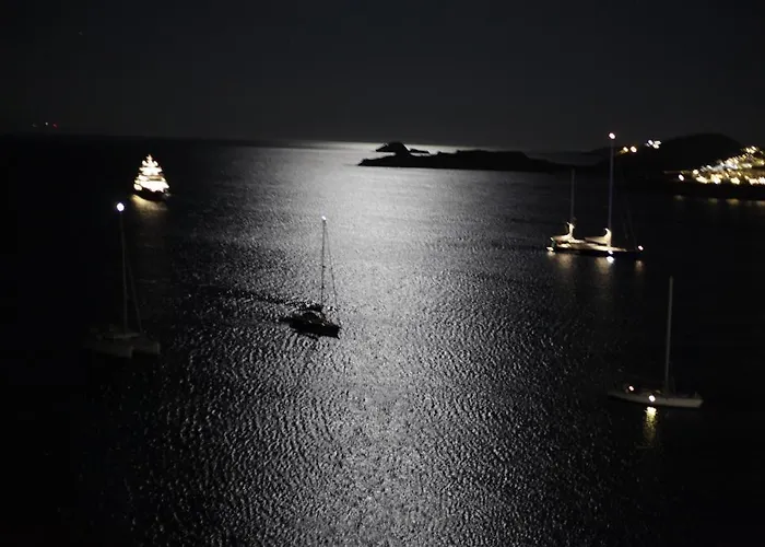 ヴィラ La Vie In Blue オルノス