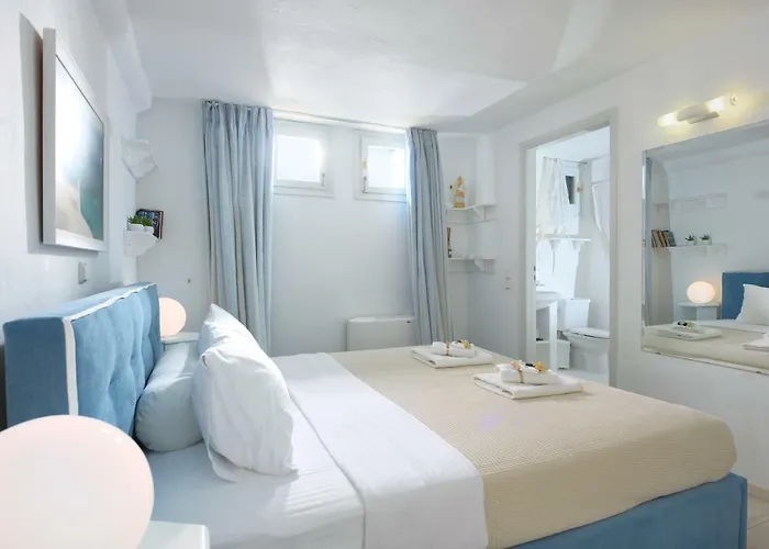 La Vie In Blue Villa